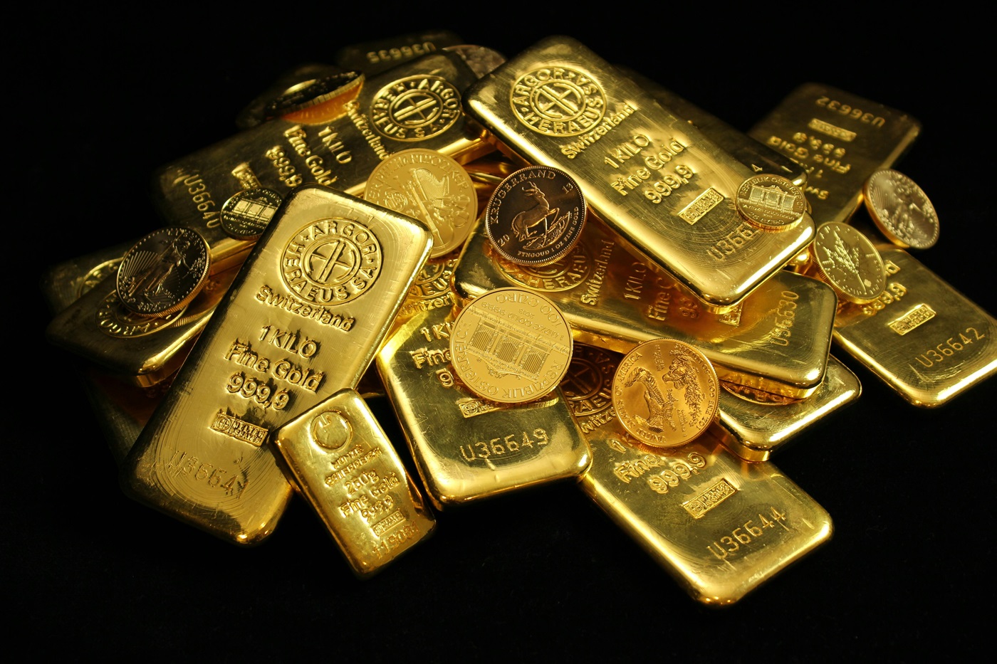 gold bars and coins Sakil Trading Africa